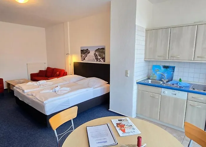 Residenz Seeblick 16 Mit Seitlichen Ostseeblick